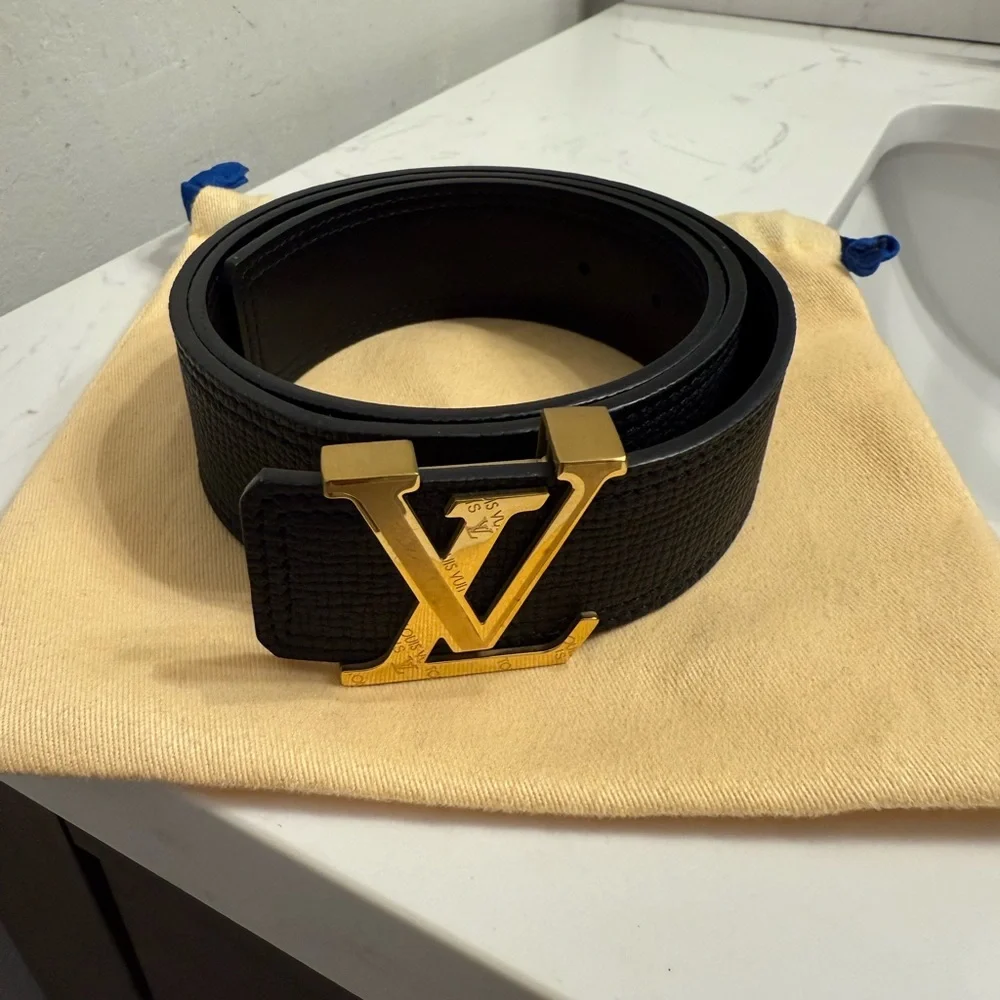 Louis Vuitton Black Leather Belt with Gold Buckle - Picture 2 of 9